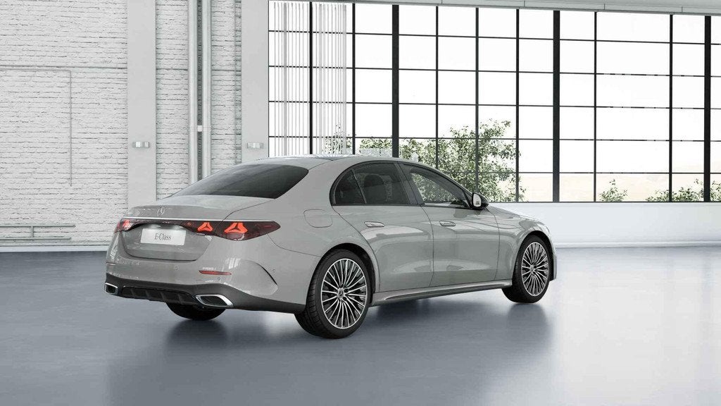 Mercedes-Benz E-Klasse 300e Sport Edition | Premium Plus pak, Auto's, Automaat, Achterwielaandrijving, 4 cilinders, Bedrijf