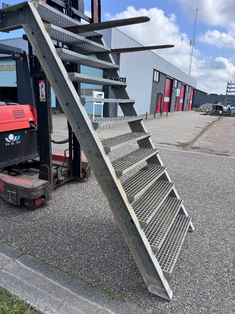 Gegalvaniseerde brandtrap - metalen noodtrap - stalen trap, Doe-het-zelf en Verbouw, Ophalen, Gebruikt, Trap, Onbekend