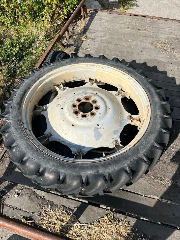 Trekker velg met Continental band 9.5-42, Zakelijke goederen, Agrarisch | Onderdelen | Banden, Velgen en Assen, Ophalen