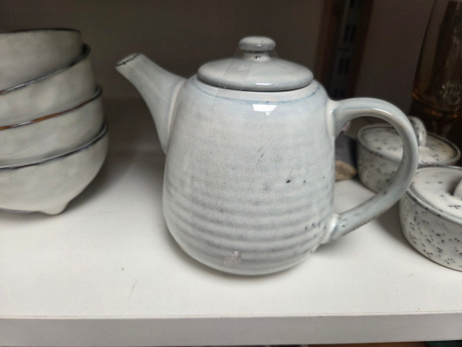 Broste Nordic Sand Theepot - Kleine Keramische Theepot, Nieuw, Ophalen of Verzenden, Steen/keramiek, Overige merken