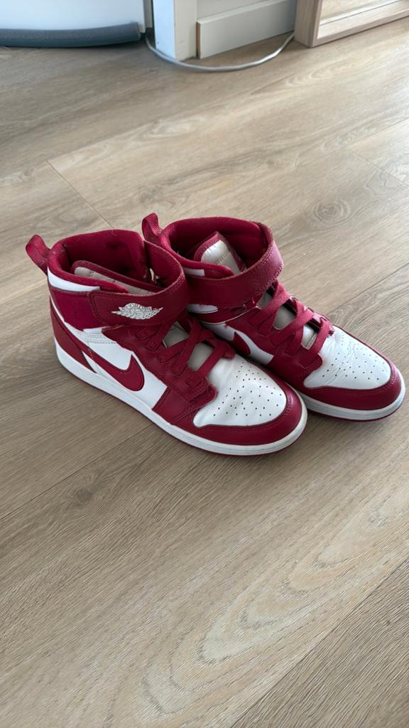 Jordan 1 flight, Ophalen, Rood, Sneakers of Gympen, Zo goed als nieuw