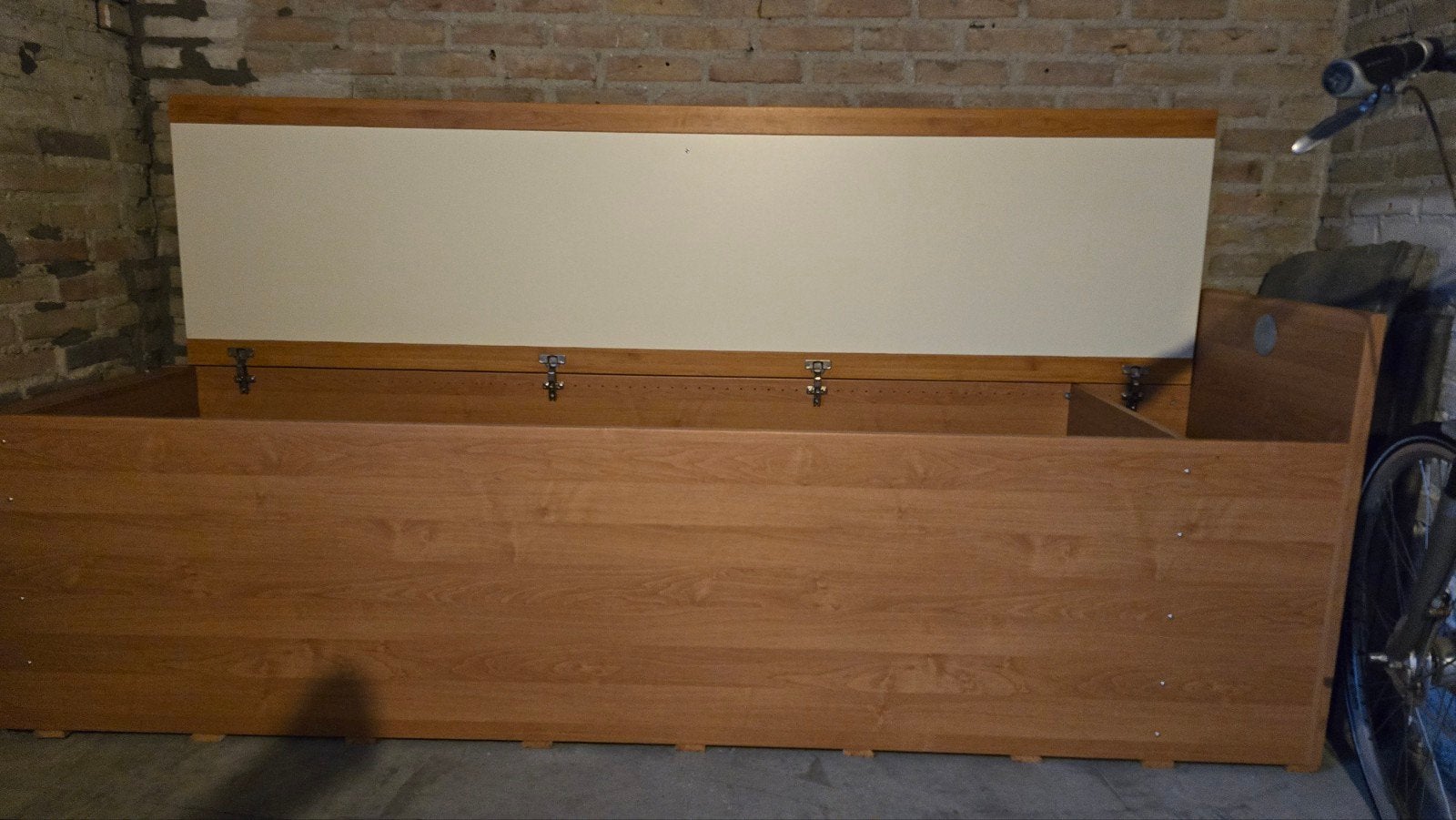 Gratis hele stevige kist voor opbergen voor o.a. tuinspullen, Ophalen, Overige houtsoorten, 200 tot 250 cm