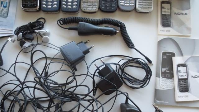 MOBIELE TELEFOONS DIV ,MERKEN,LADERS ENZ ., Ophalen of Verzenden, Gebruikt, Overige typen