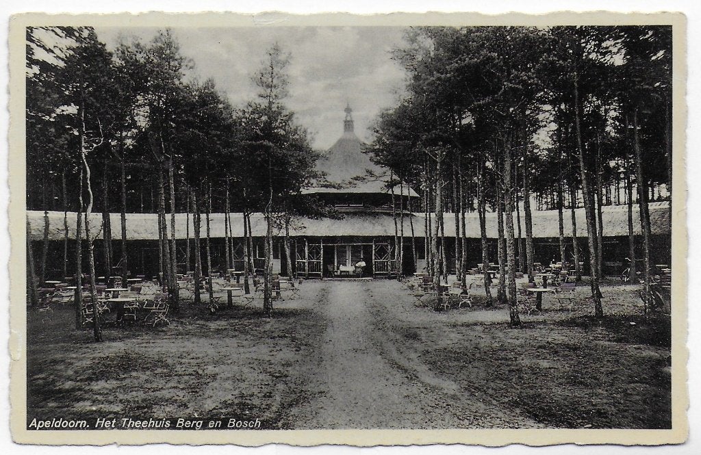 Apeldoorn Het theehuis oude ongelopen ansichtkaart, Ophalen of Verzenden, 1960 tot 1980, Ongelopen, Gelderland
