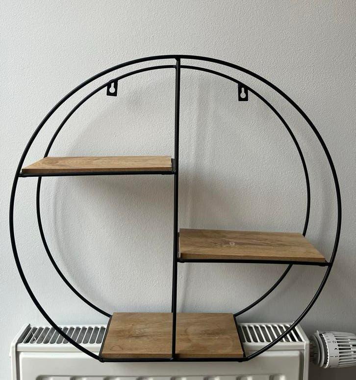 Rond wandrek met houten planken - Zwart metaal, Huis en Inrichting, Woonaccessoires | Wandplanken en Boekenplanken, Ophalen, Zo goed als nieuw