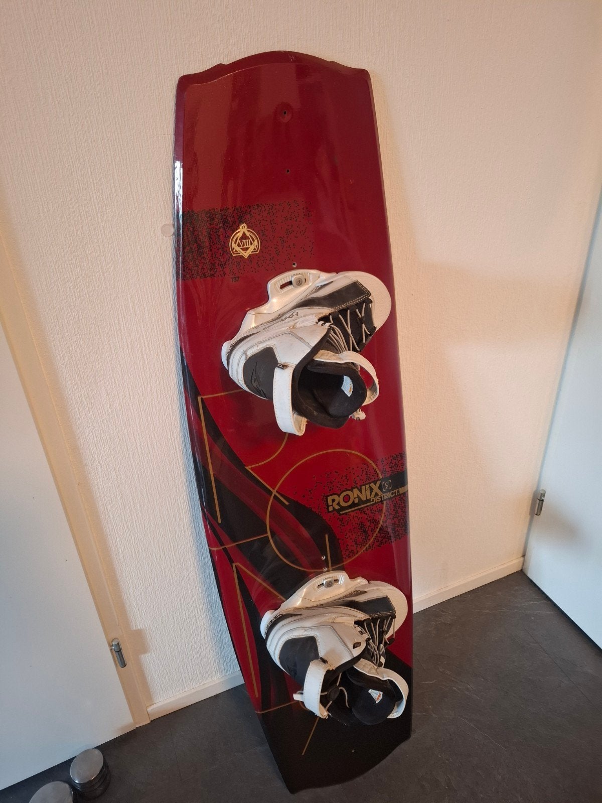 Ronix District Hyperlite wakeboard 137, Ophalen, Gebruikt, Board en Schoenen