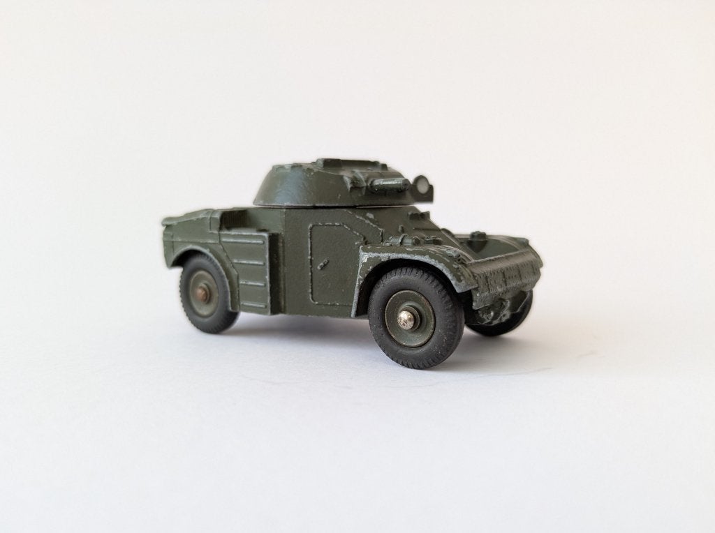 Dinky Toys AMS Panhard 814 Made in France, Hobby en Vrije tijd, Modelauto's | 1:43, Ophalen of Verzenden, Gebruikt, Auto, Dinky Toys