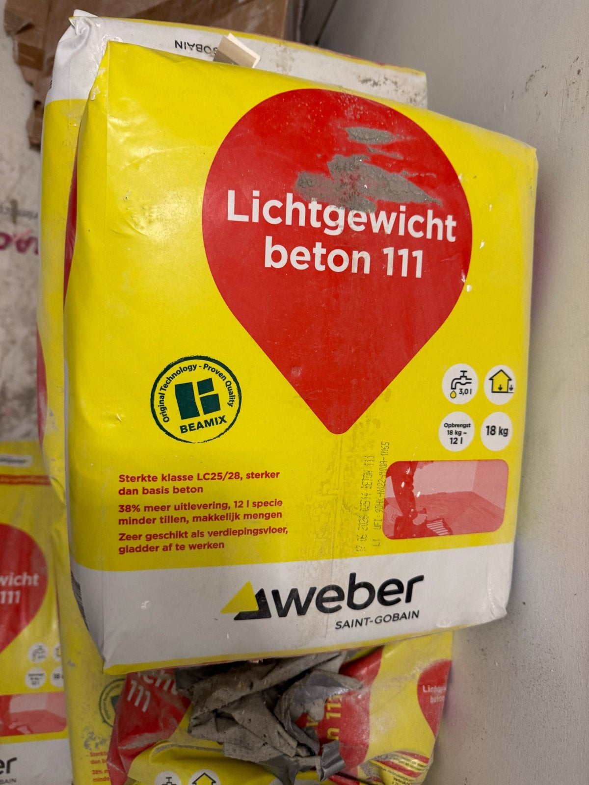 Weber Lichtgewicht Beton 111 - Ruim 20 zakken per zak 10,-, Ophalen, Nieuw