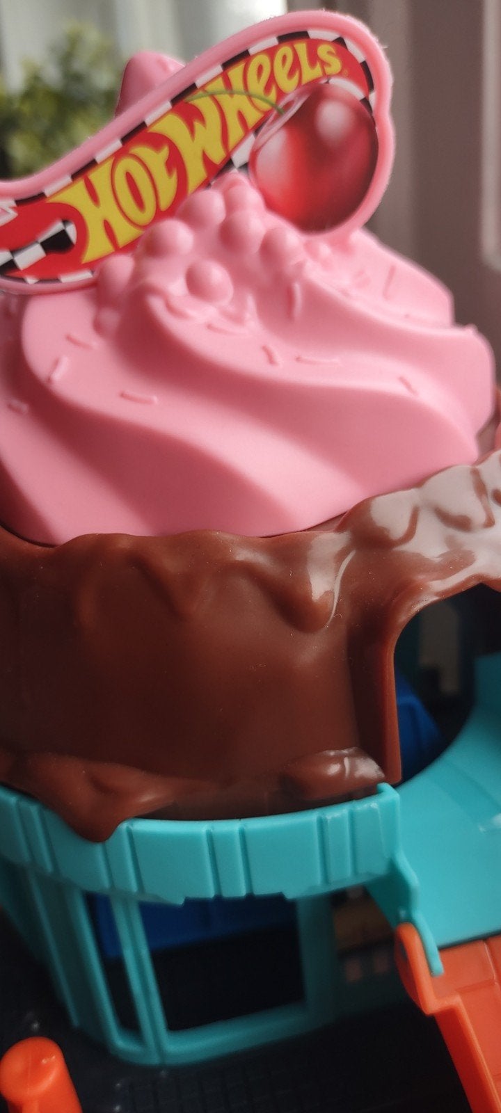 Hot Wheels ice cream met auto, Kinderen en Baby's, Speelgoed | Racebanen, Ophalen of Verzenden, Zo goed als nieuw, Handmatig, Hot Wheels