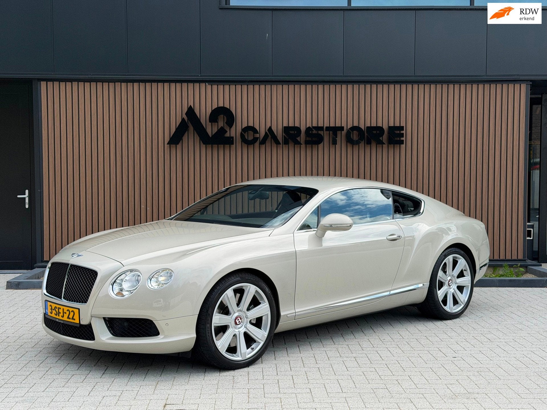 Bentley Continental GT 4.0 V8 Coupé 507PK MASSAGE 2012, Auto's, Automaat, 8 cilinders, Beige, Leder