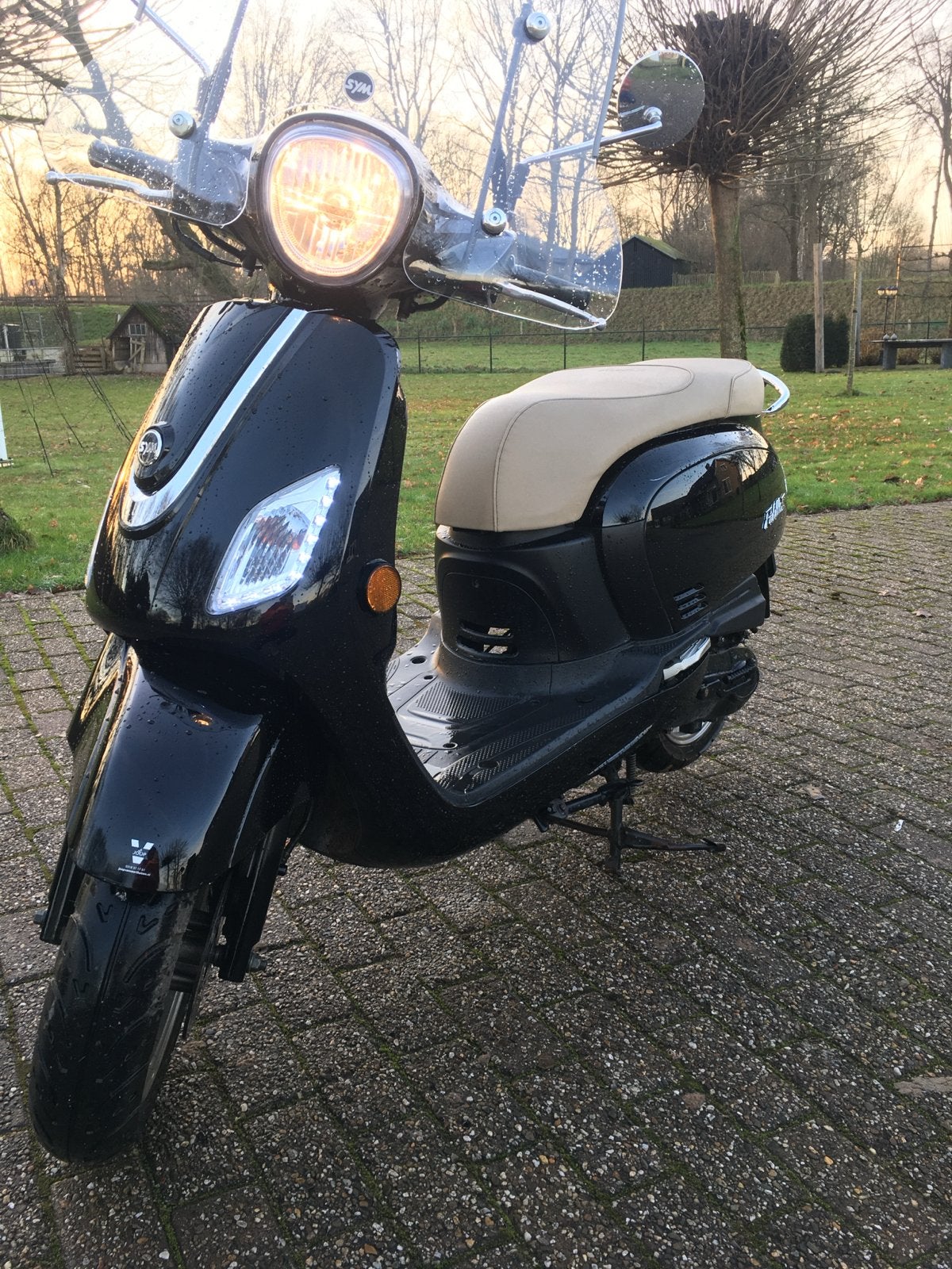 Sym Fiddle 3 uit 2017 - Nette scooter met windscherm, Fietsen en Brommers, Scooters | SYM, Ophalen, Gebruikt, Benzine, Fiddle