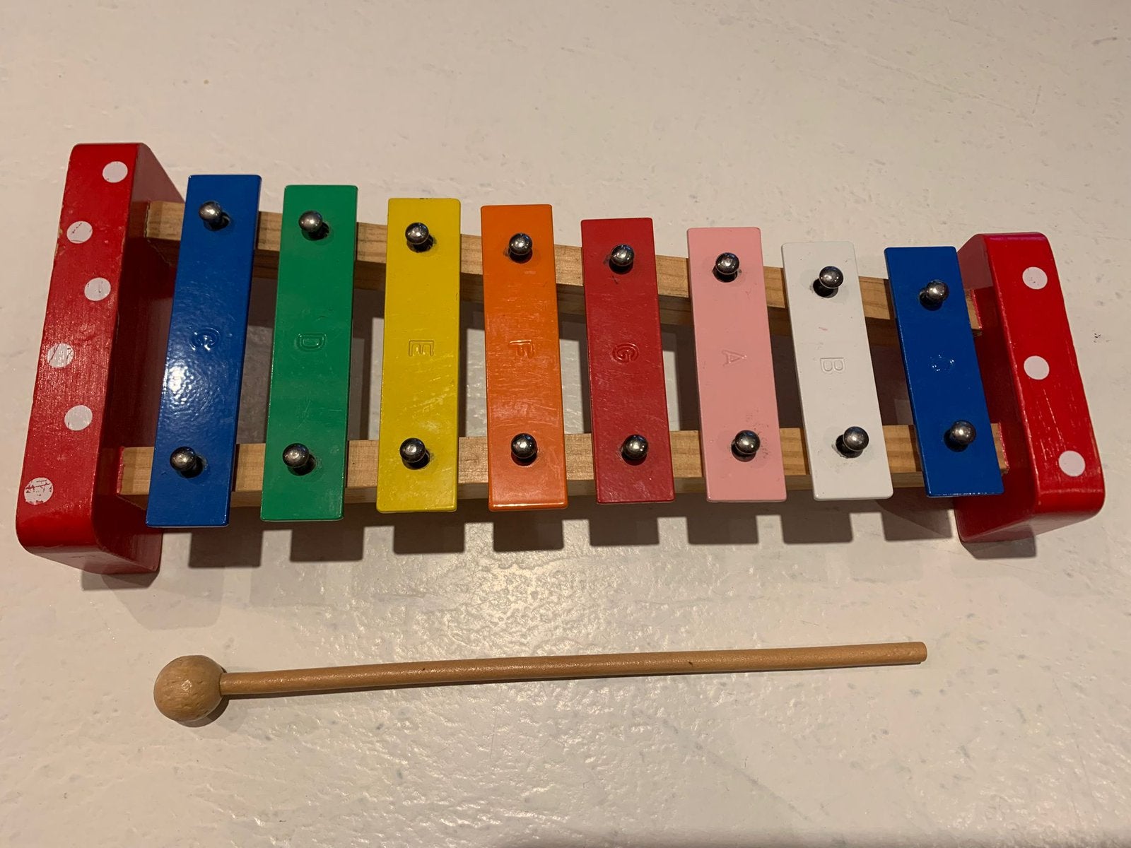 HOUTEN XYLOFOON MET METALEN GELUID SCHILDJES, Ophalen of Verzenden, Zo goed als nieuw, Jongen of Meisje