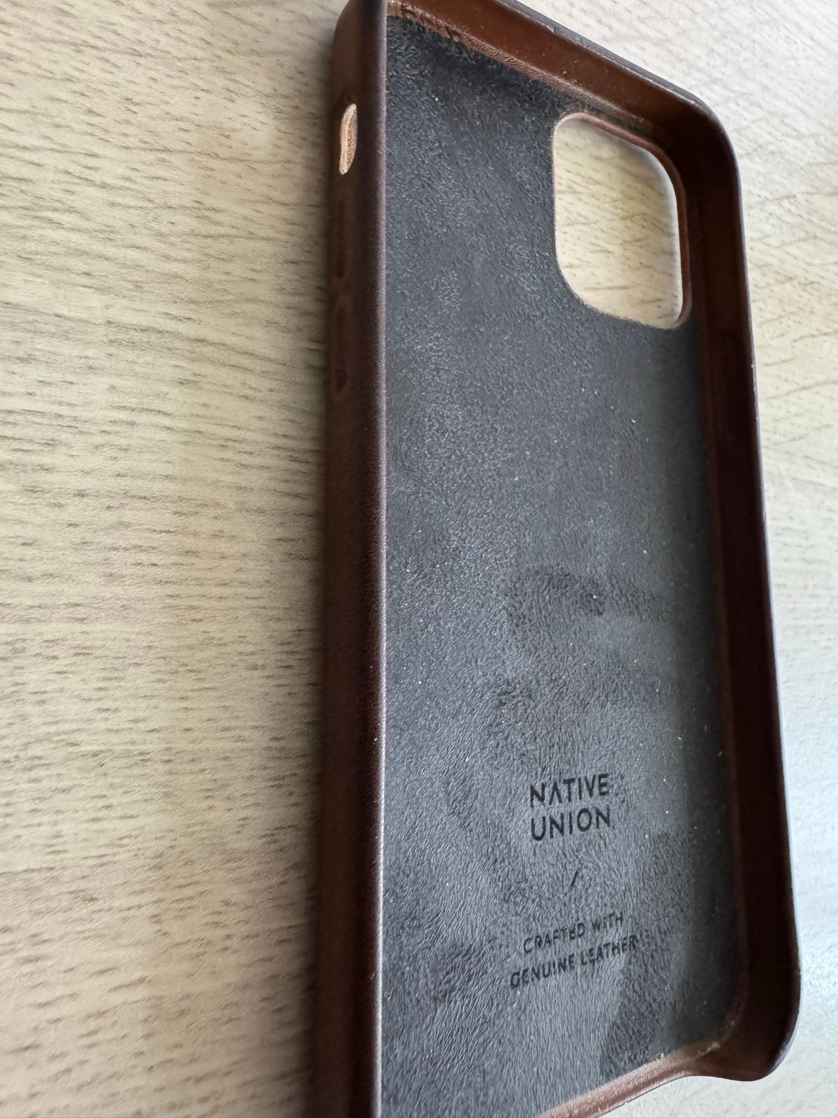 Foto 7 van Native Union Clic Card Leren Hoesje iPhone 12/12 Pro