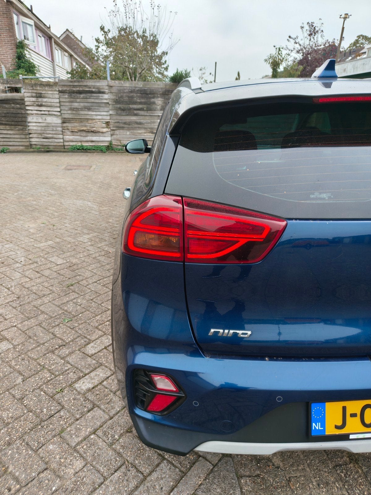 Foto 6 van Kia Niro 1.6 GDi Hybrid 141pk Dct6 2020 Blauw