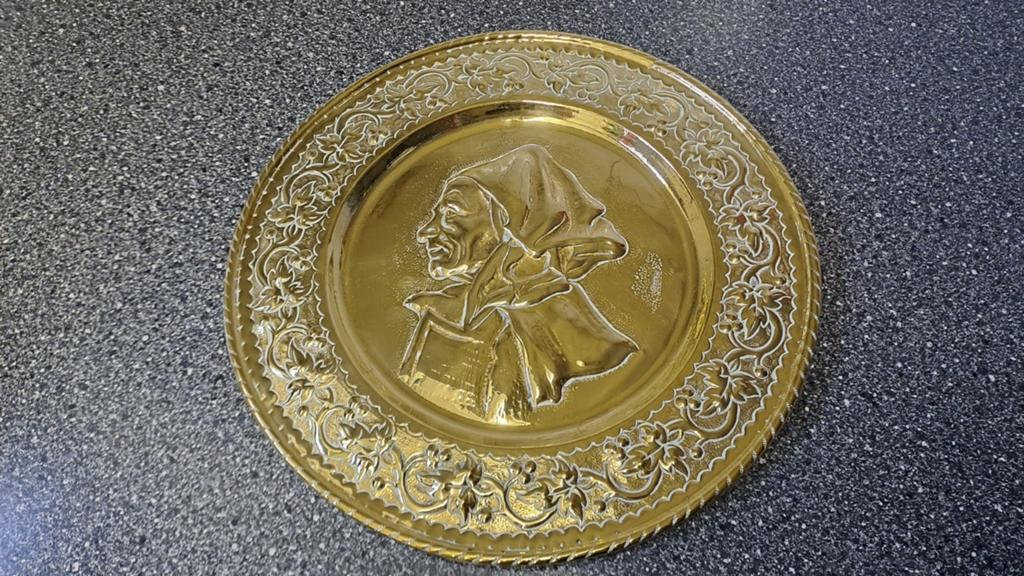 Decoratieve wandplaat van messing., Ophalen of Verzenden