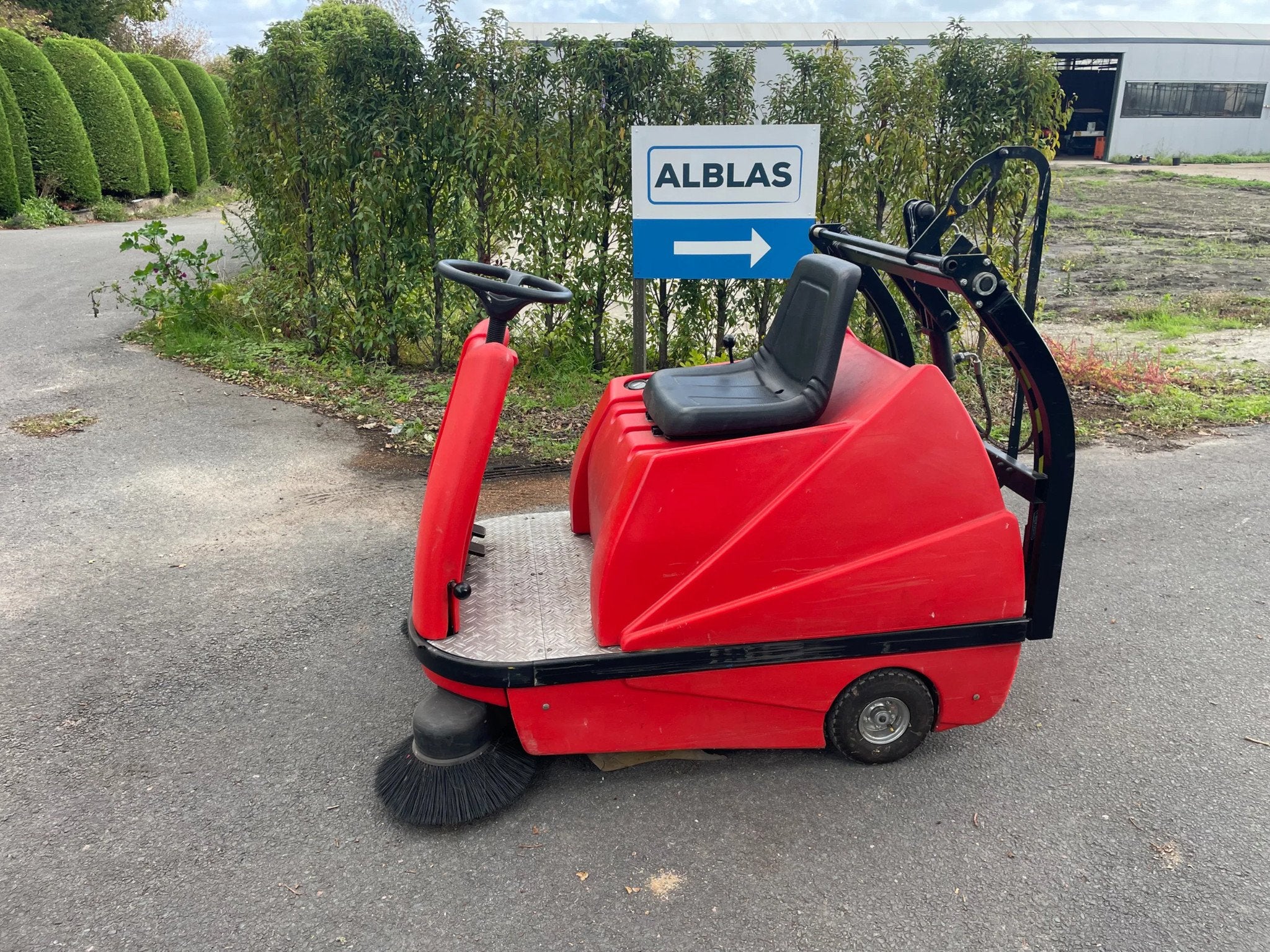 Meclean 1200 opzitveegmachine met hoogkiepbak, Meclean, Info@alblasinterntransport.nl, DE