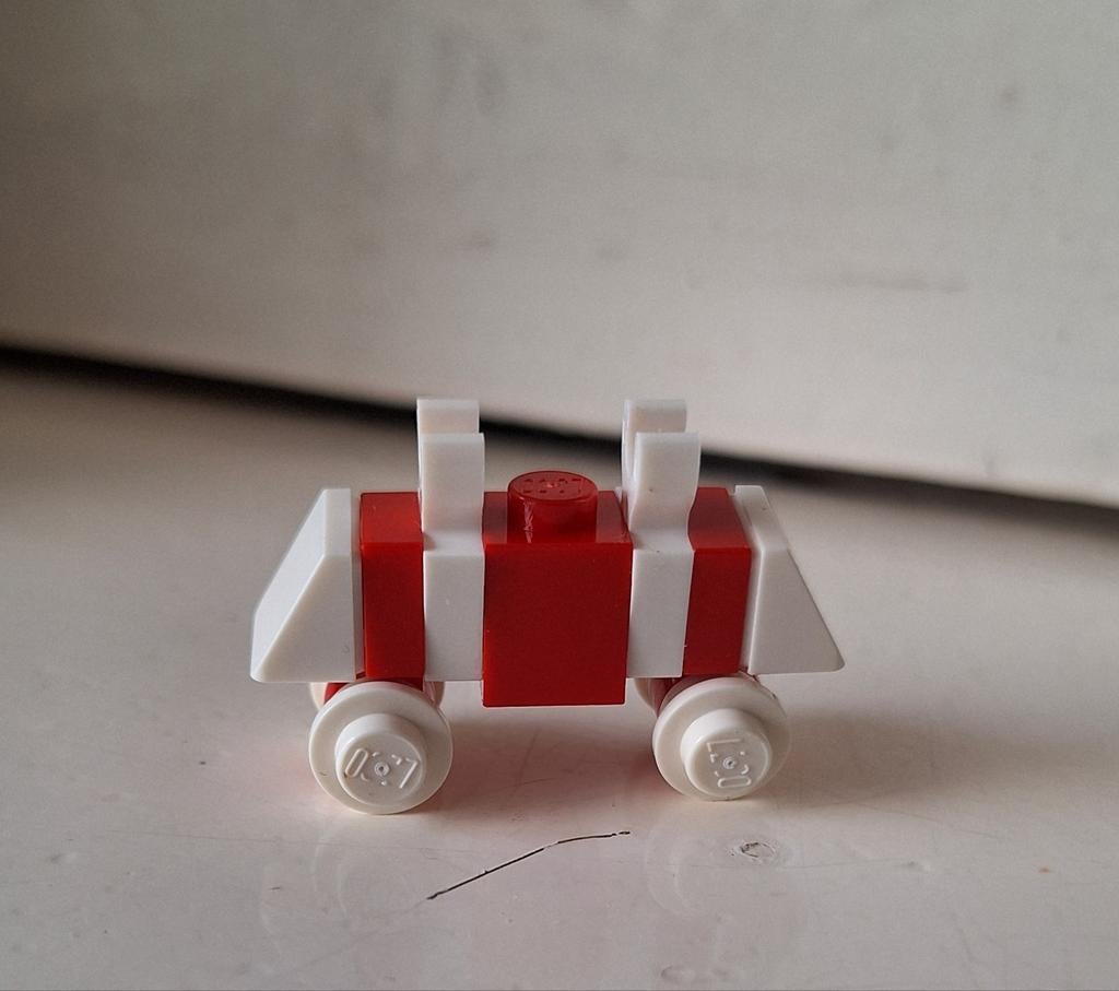 STAR WARS Poppetje/minifig Mouse droid holiday outfit SW1448, Ophalen of Verzenden, Nieuw, Complete set, Lego
