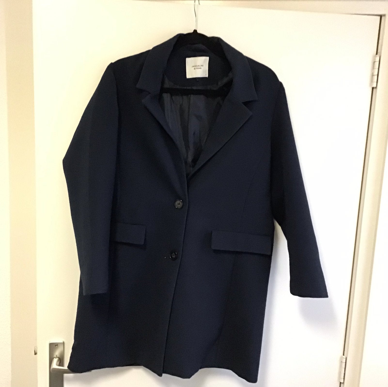 Te koop zo goed als nieuw lange colbert/jas maat L, Kleding | Dames, Ophalen of Verzenden, Zo goed als nieuw, Maat 38/40 (M), Zwart