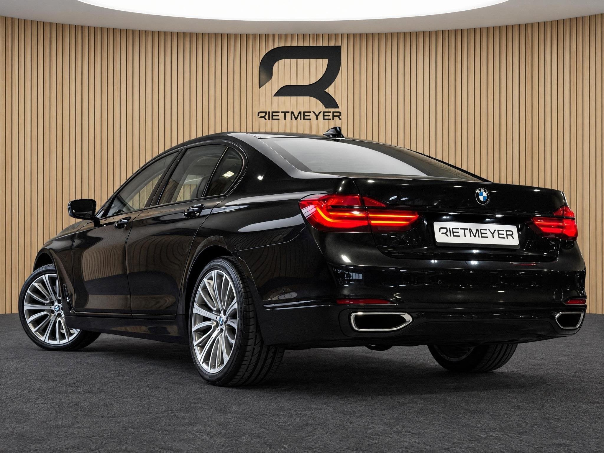 BMW 7-serie 750i xDrive |Pano |Soft Close |Head-Up |Massage&, Auto's, Automaat, Gebruikt, Met garantie (alle), 4395 cc