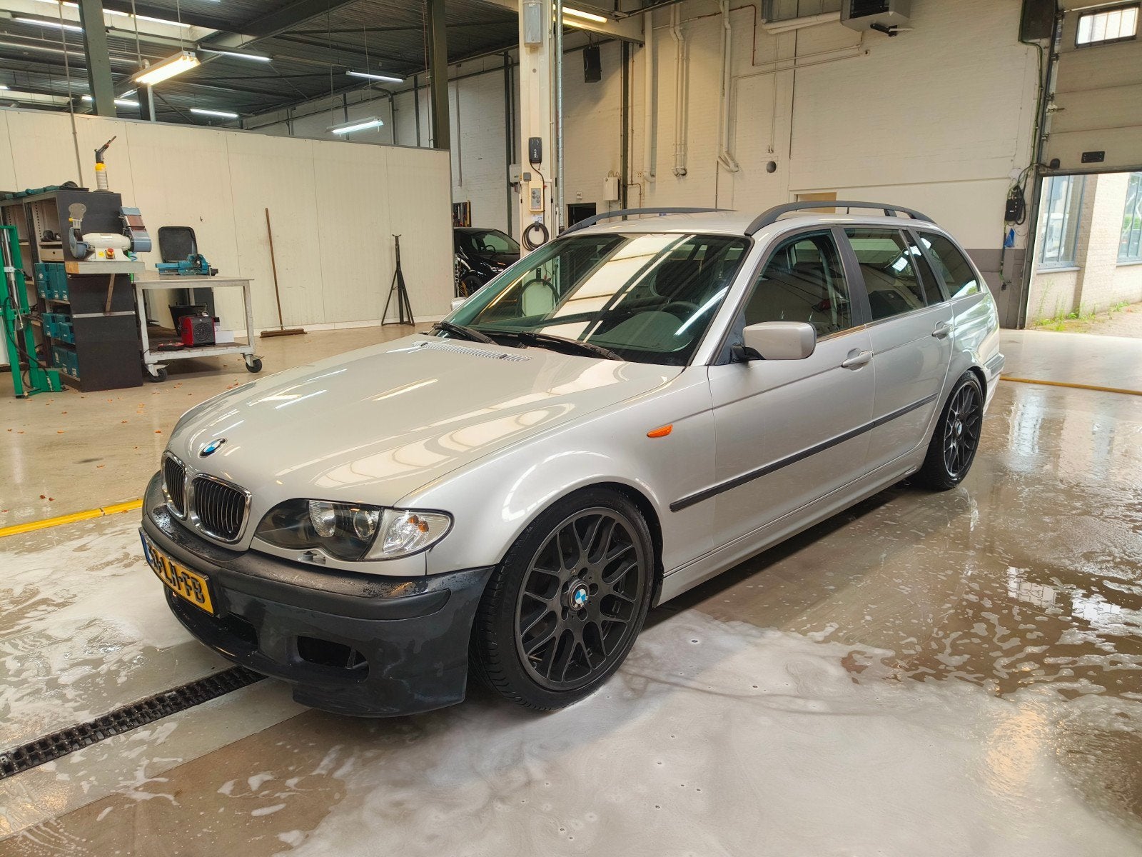 BMW 3-Serie e46 touring, Auto's, Achterwielaandrijving, Zwart, 1435 kg, Leder en Stof