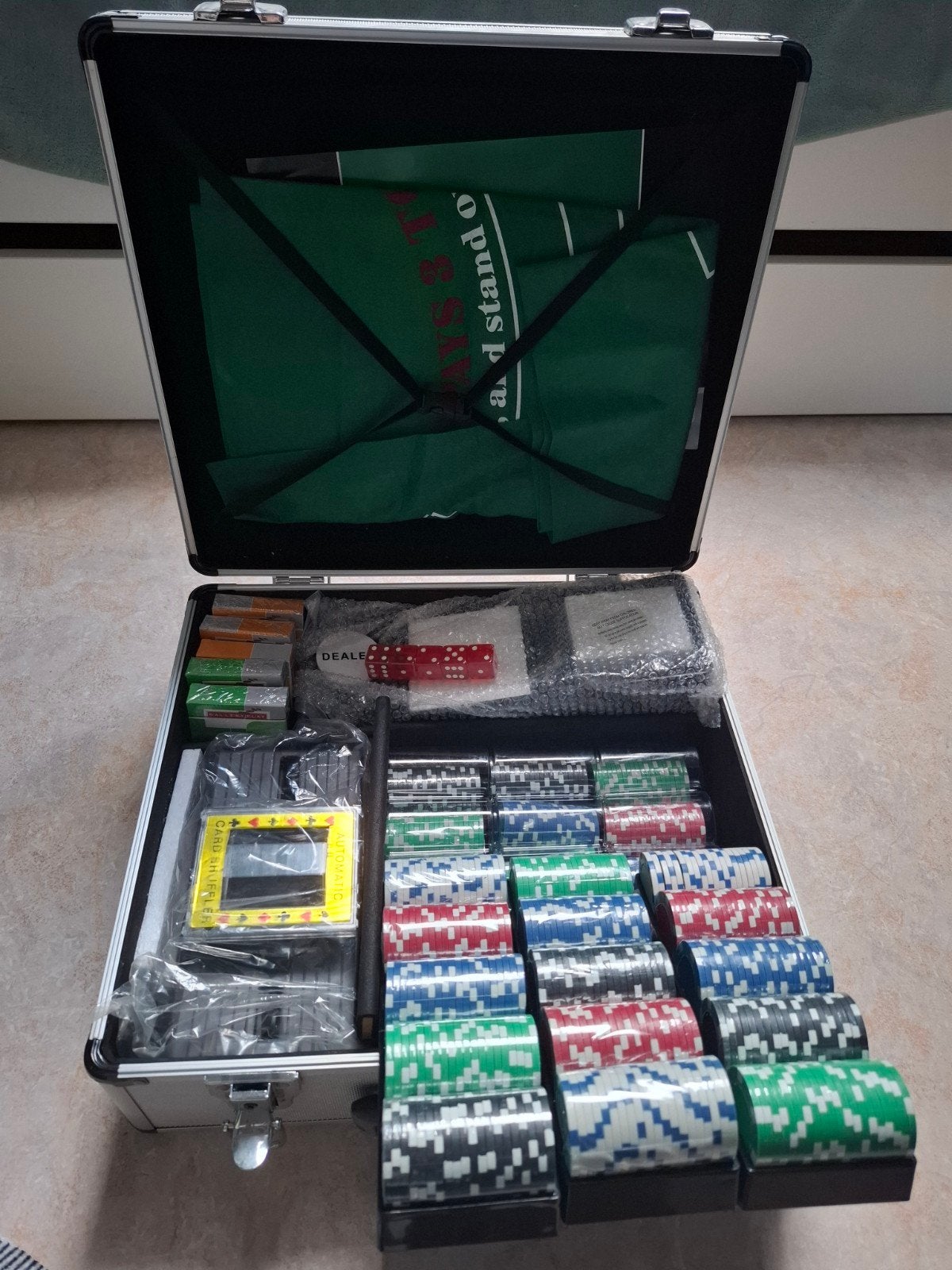 Casino Koffer Deluxe met fiches en speelmat, Hobby en Vrije tijd, Een of twee spelers, Ophalen, Nieuw, Gallery Play