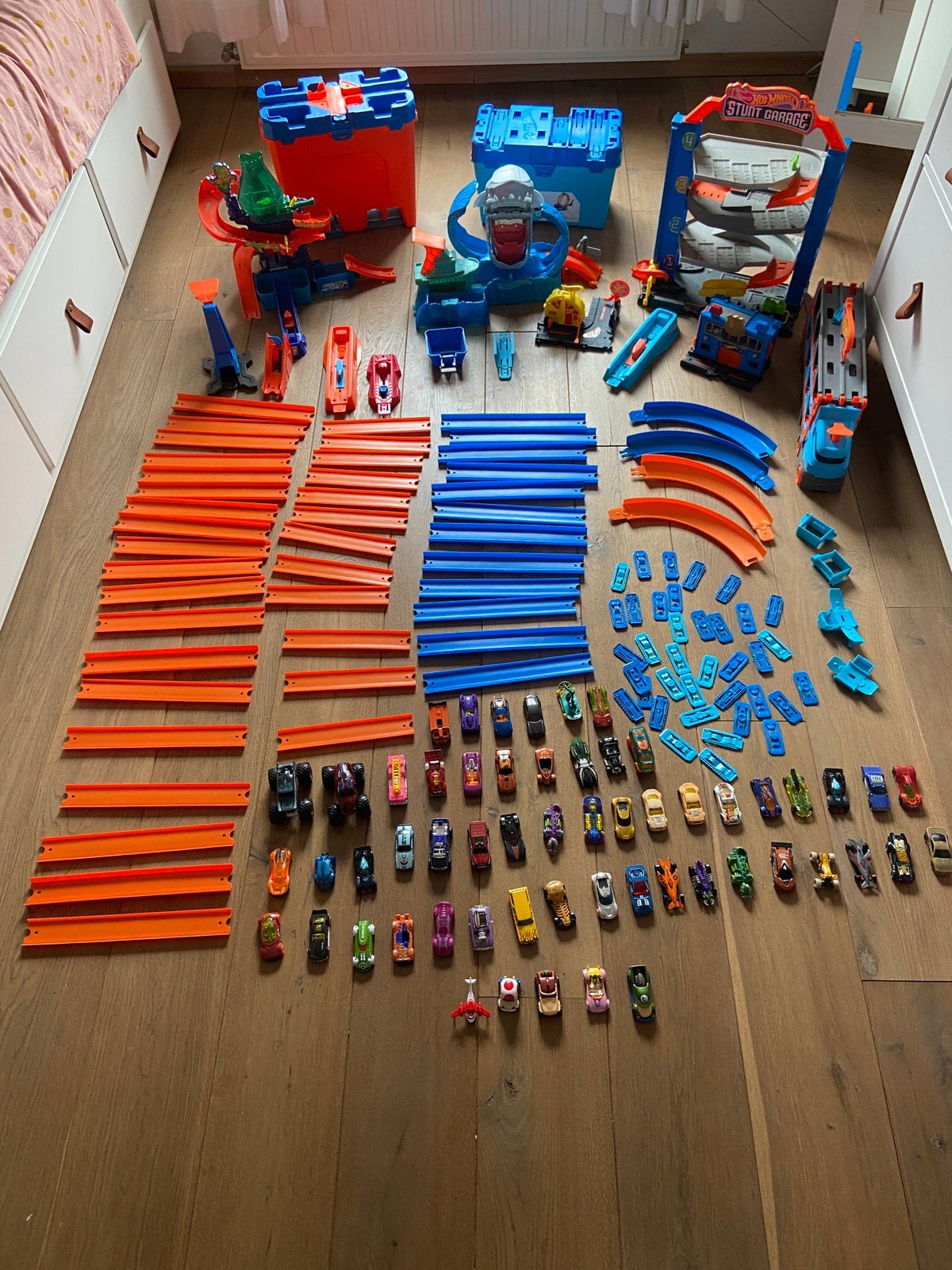 Grote Hot Wheels Racebaan Set met Auto's en Accessoires, Ophalen of Verzenden, Hot Wheels, Racebaan, Gebruikt
