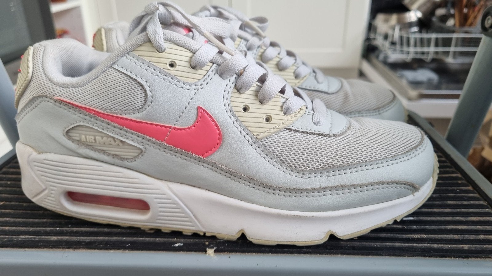 Nike Air max 90 maat 38.5, Kinderen en Baby's, Kinderkleding | Schoenen en Sokken, Gebruikt, Verzenden, Nike, Jongen of Meisje