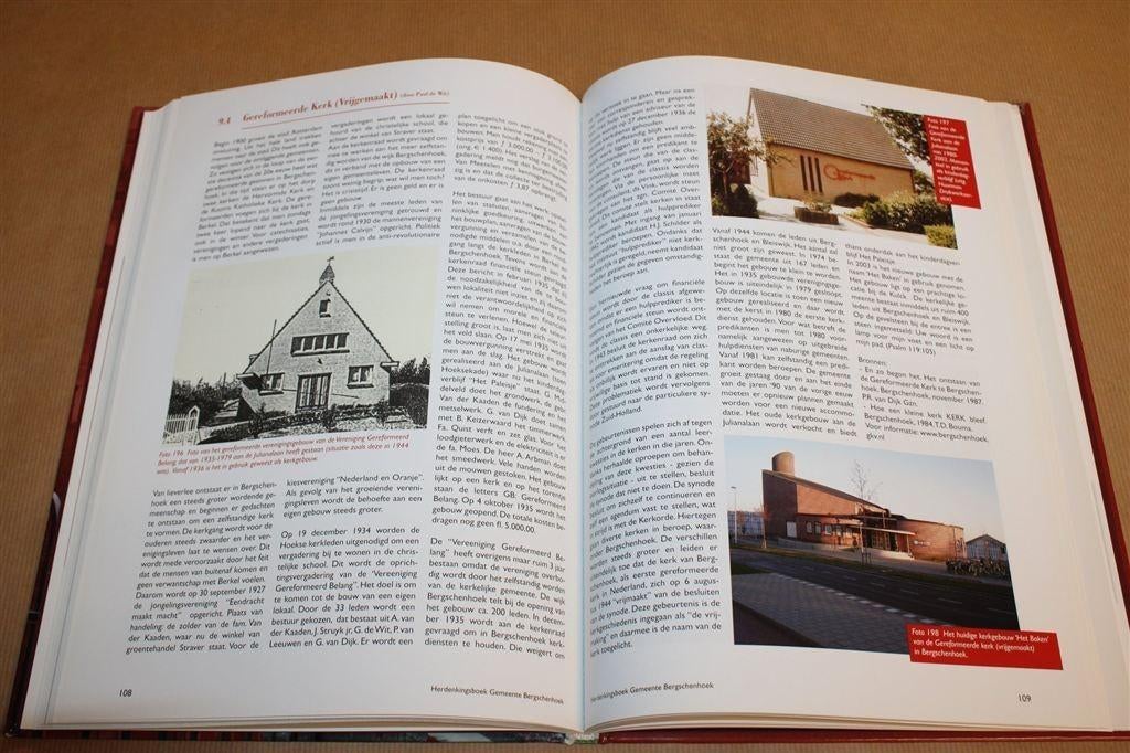 Over Hoeksenaren — Herdenkingsboek Bergschenhoek, Ophalen of Verzenden, Gelezen