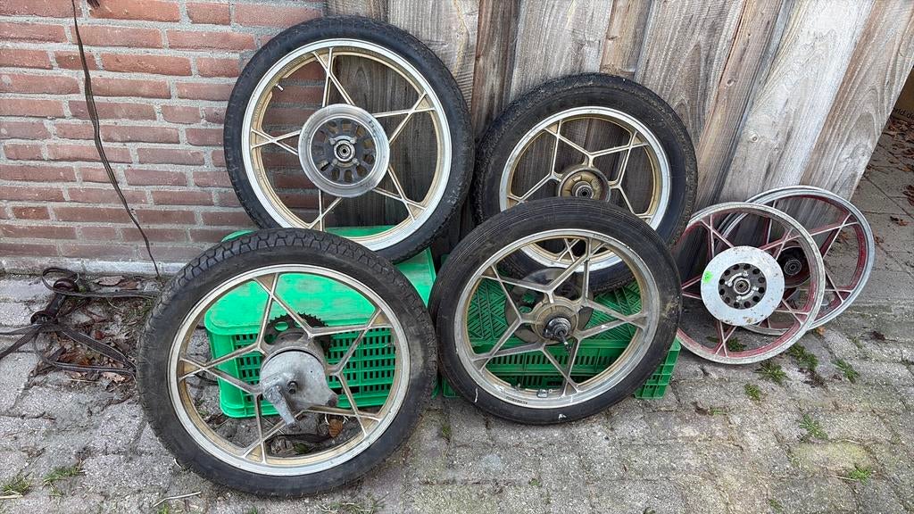 Suzuki Gt /Zr 50/80 wielen sets, Motoren, Tuning en Styling, Ophalen of Verzenden