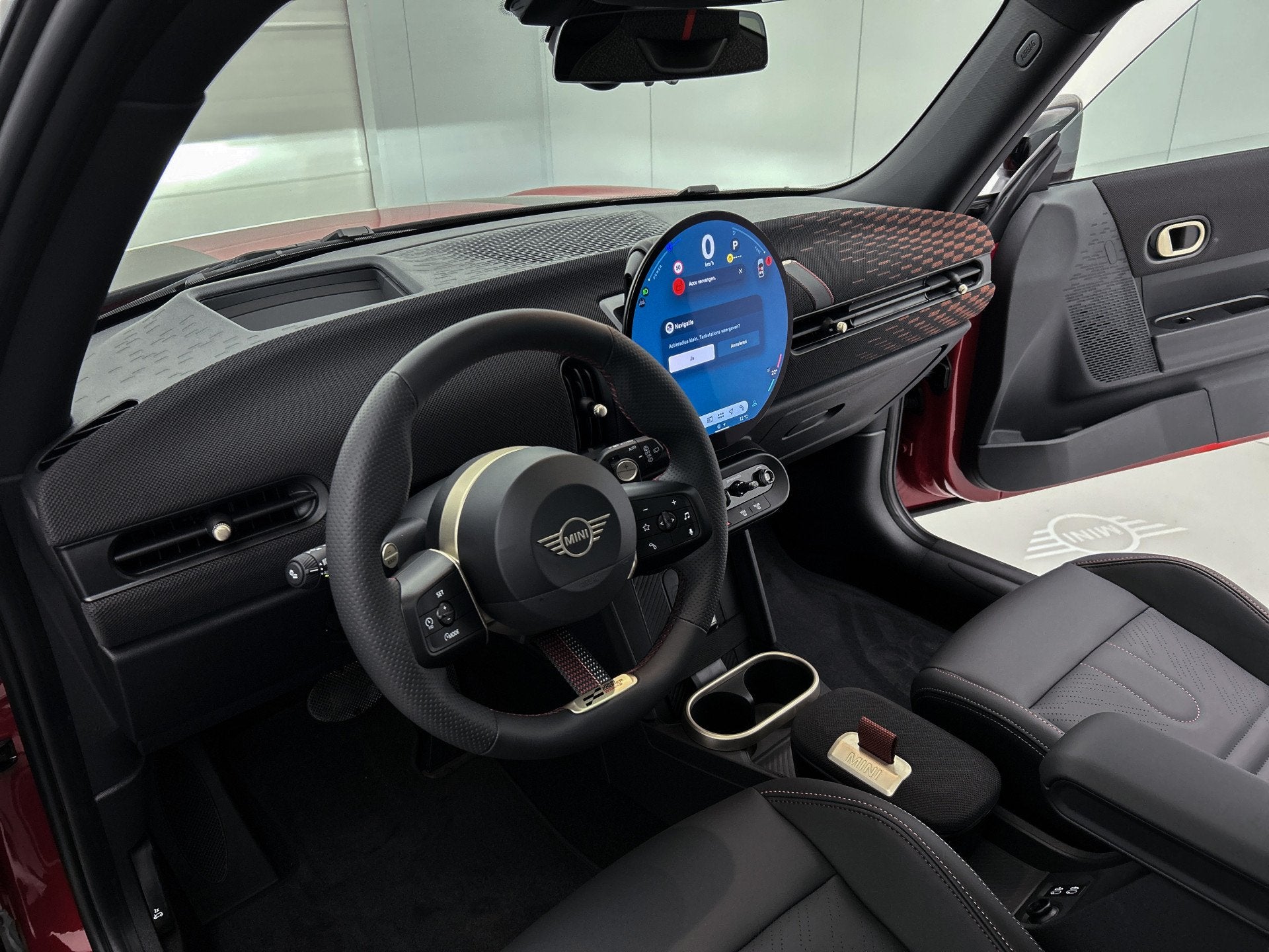 MINI Hatchback Cooper S / John Cooper Works / Pakket M / 17", 1998 cc, Stof, 4 cilinders, 4 stoelen