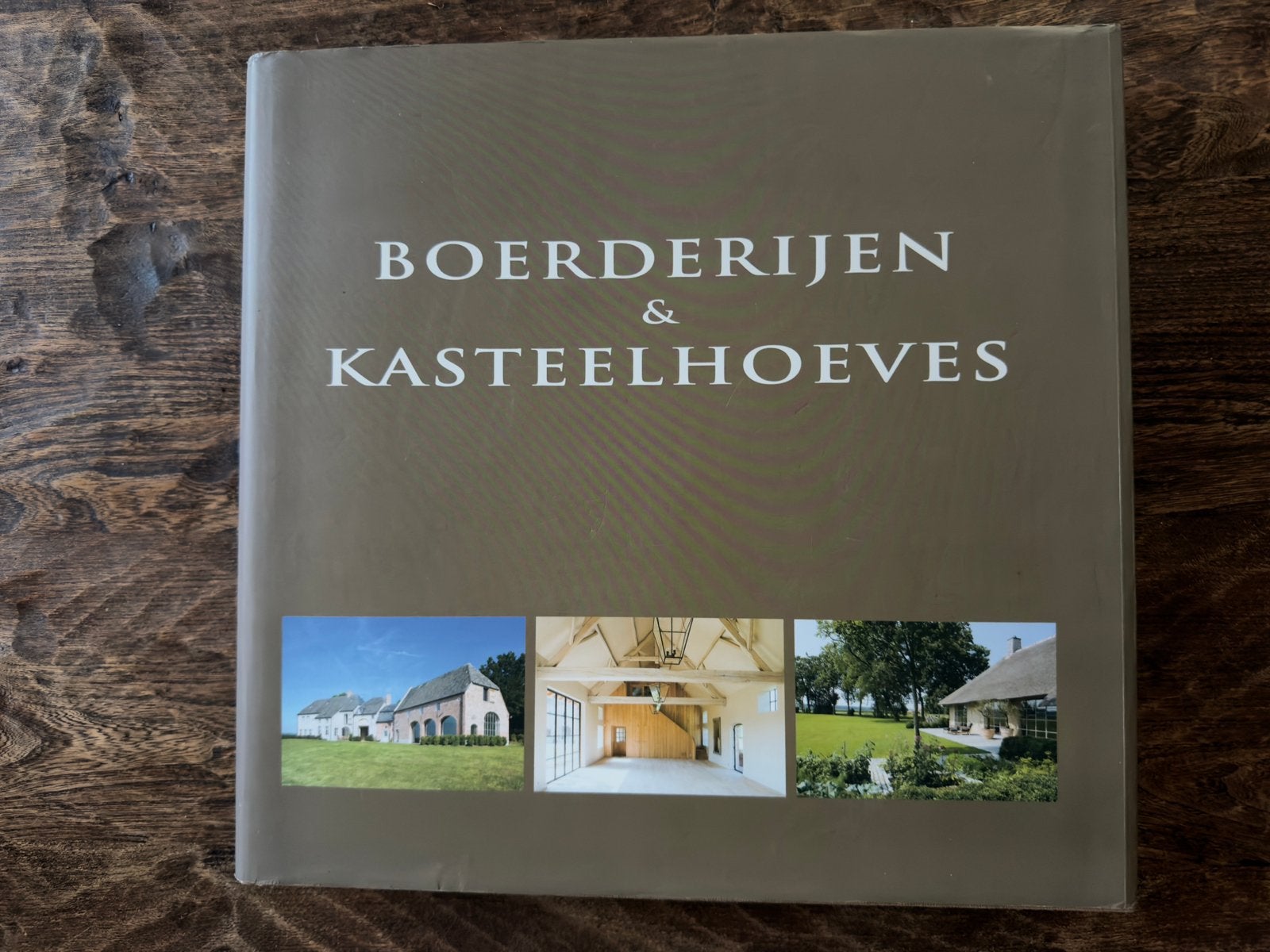 Boerderijen & Kasteelhoeves – Luxe hardcover fotoboek, Boeken, Ophalen, Zo goed als nieuw