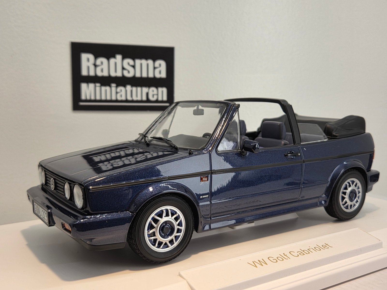 Volkswagen golf mk1 Cabriolet - Donkerblauw - 1:18 Norev, Auto, Nieuw, Norev, Ophalen of Verzenden