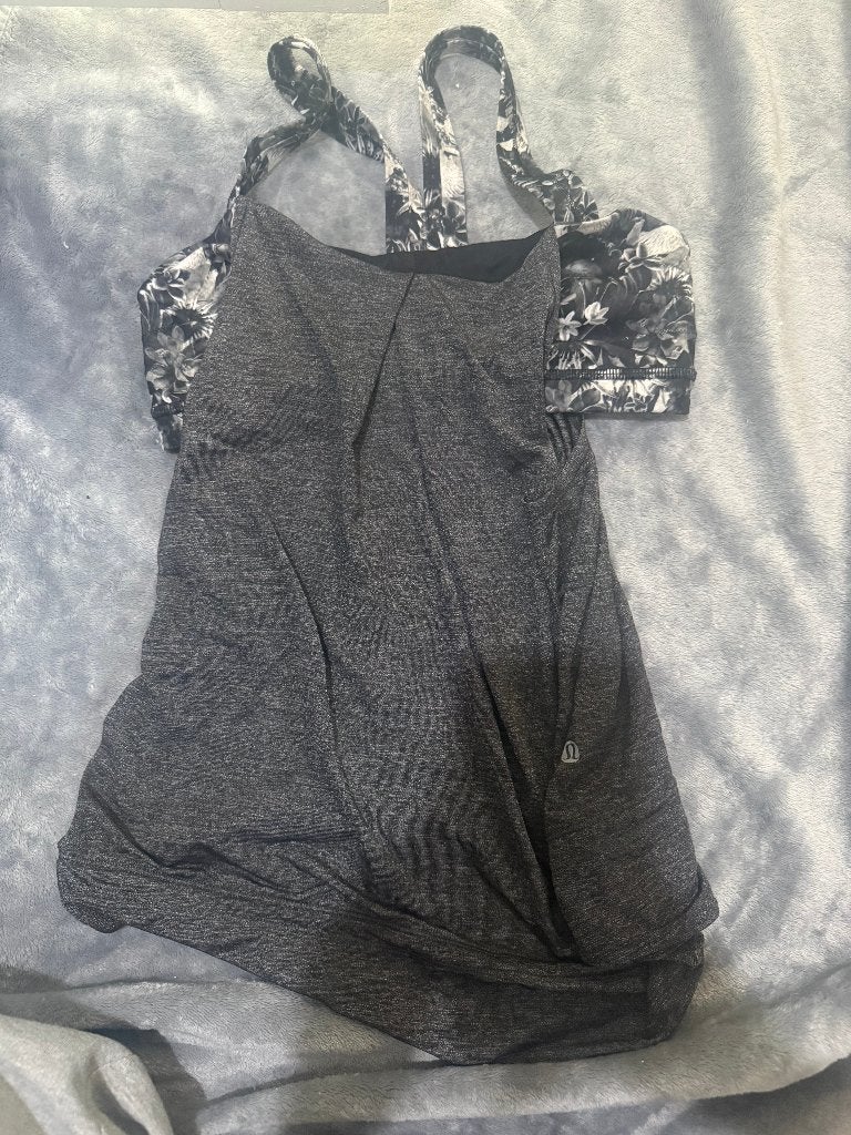 Lululemon sporttop met ingebouwde beha, Kleding | Dames, Maat 38/40 (M), Ophalen of Verzenden, Lululemon, Grijs