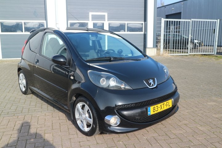Peugeot 107 1.0-12V XS (bj 2007), Auto's, Voorwielaandrijving, Stof, Gebruikt, Zwart