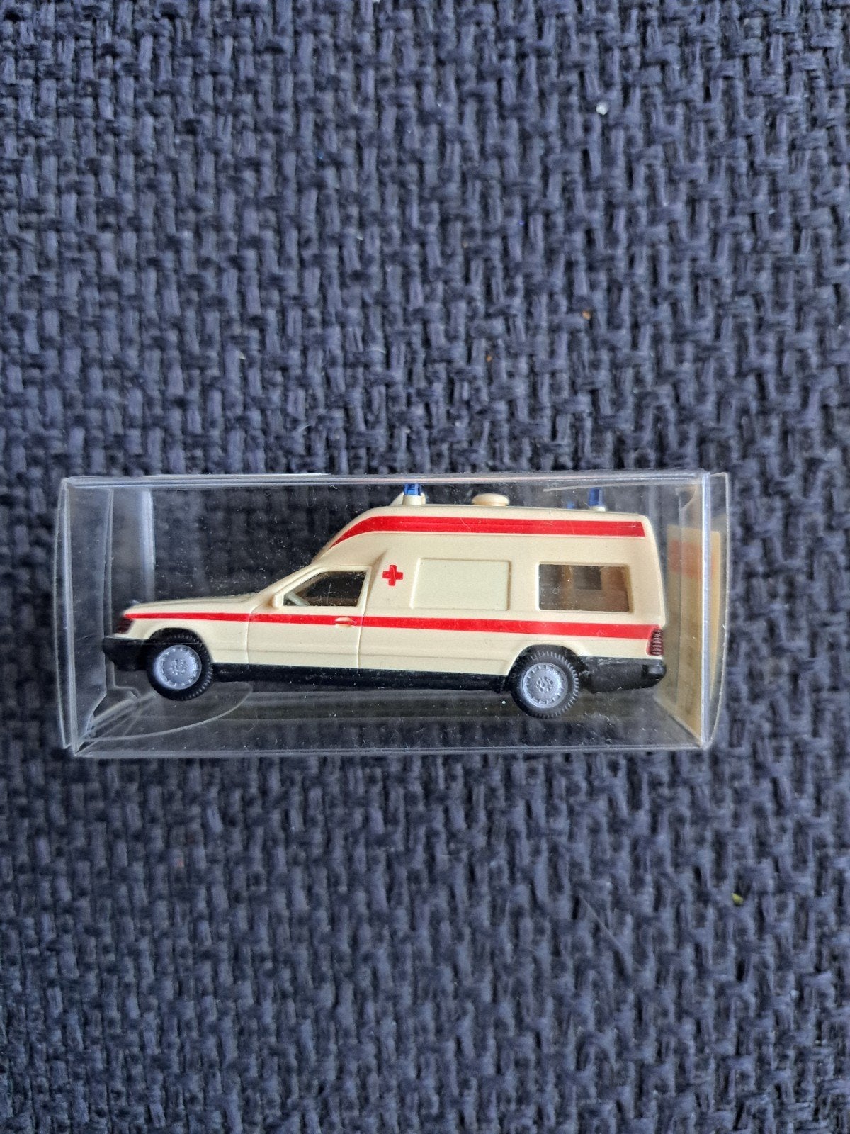 wiking binz model krankenwgn, Hobby en Vrije tijd, Wiking, West germany, Wiking, Ophalen of Verzenden
