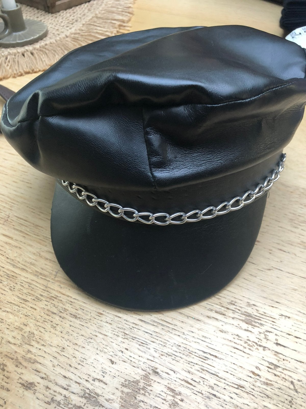 Mooie biker pet voor carnaval, Kleding | Heren, Ophalen, Zo goed als nieuw, Overige maten