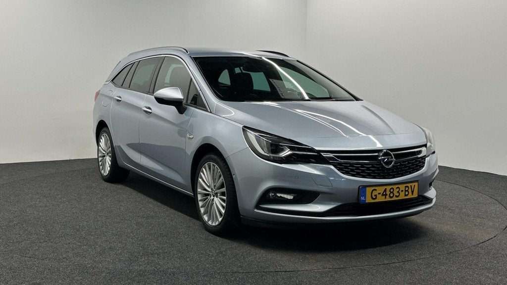 Opel Astra Sports Tourer 1.0 Turbo Innovation TREKHAAK LEER, Voorwielaandrijving, Gebruikt, 1178 kg, Met garantie (alle)