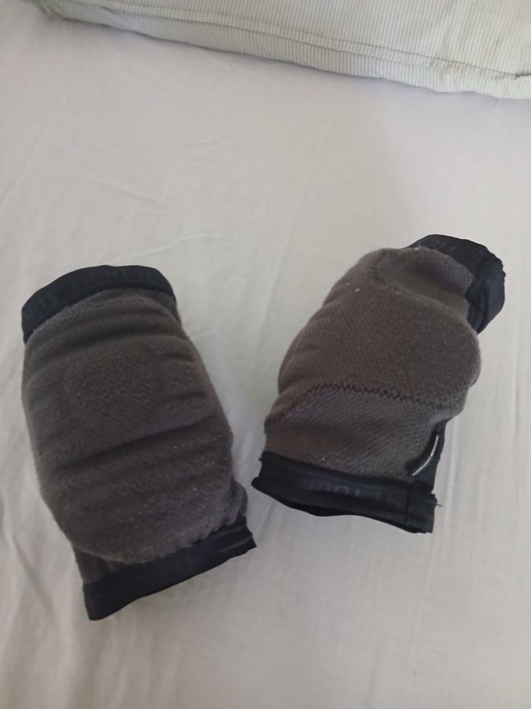 Kniebeschermers kickboks thaiboks, Sport en Fitness, Vechtsporten en Zelfverdediging, Gebruikt, Overige, Vechtsportbescherming
