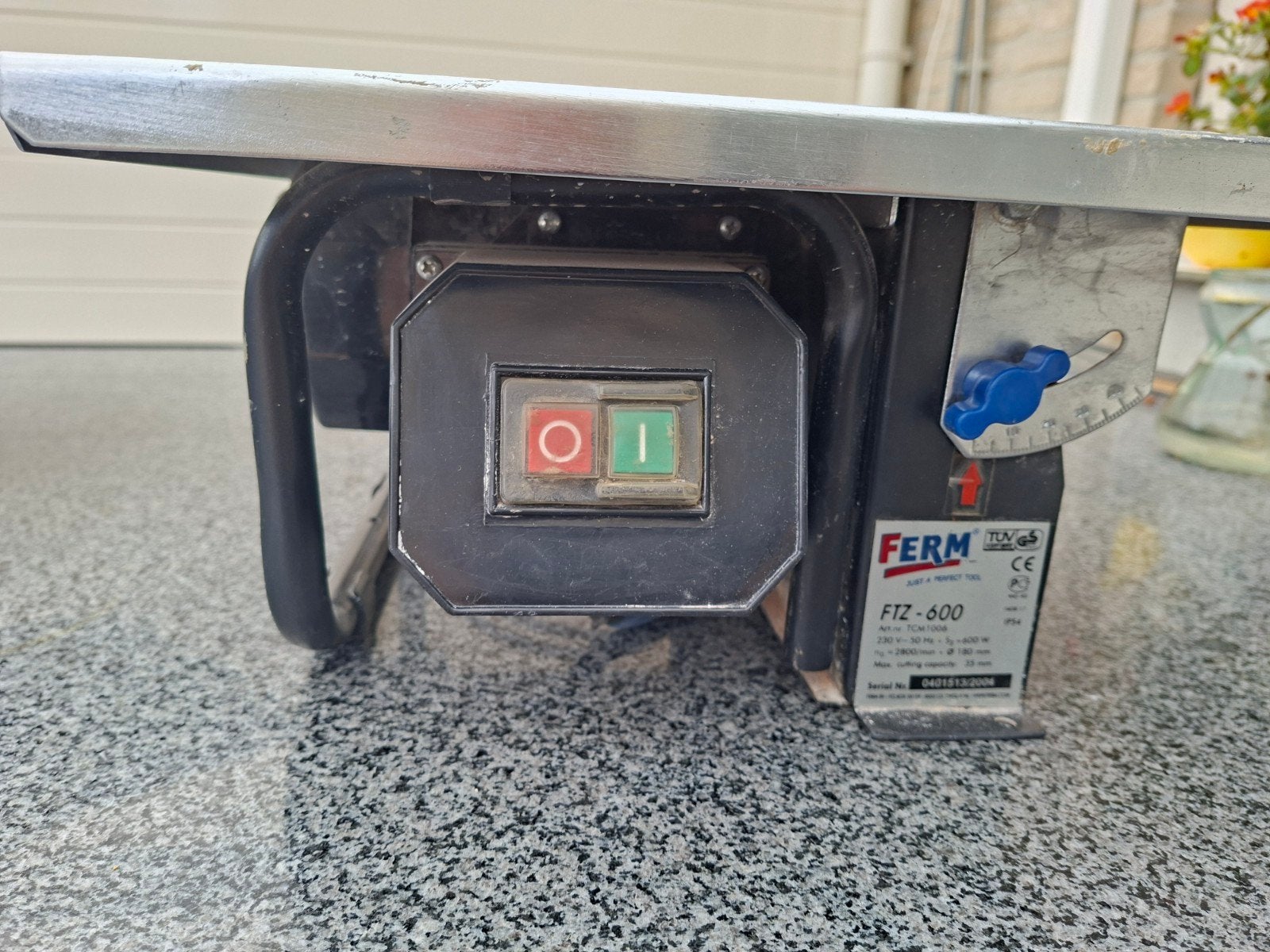 Ferm FTZ-600 Tegelzaagmachine - 600W, 180mm zaagblad, Doe-het-zelf en Verbouw, Ophalen, Gebruikt, Overige typen, 600 tot 1200 watt