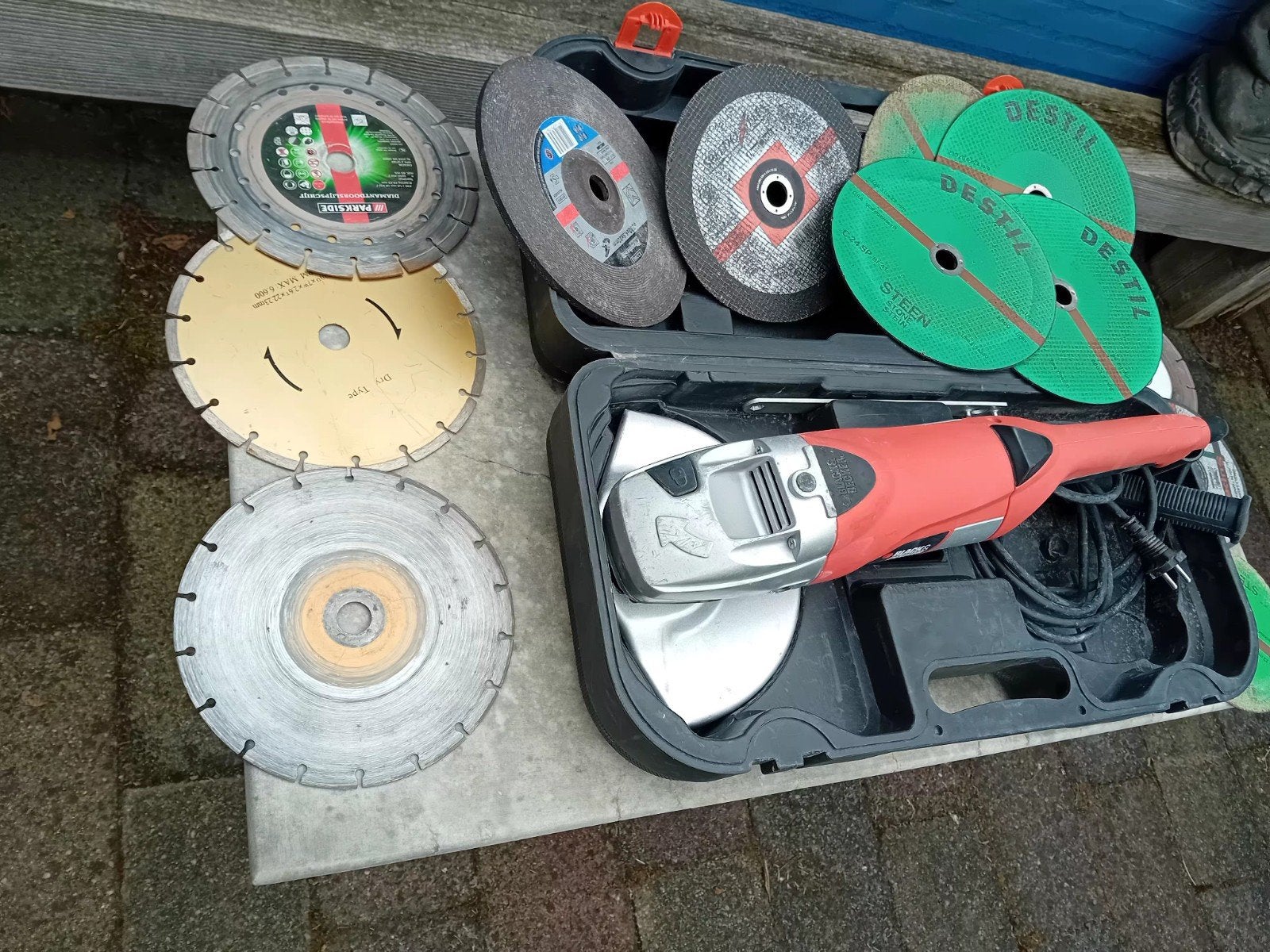 Black & Decker grote Haakse Slijper met Diverse Schijven, Ophalen of Verzenden, Gebruikt, 1000 watt of meer, Haakse handslijpmachine