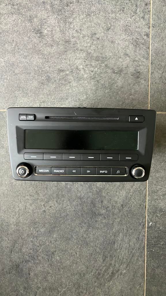 Radio/CD unit Skoda Yeti, Ophalen of Verzenden, Gebruikt