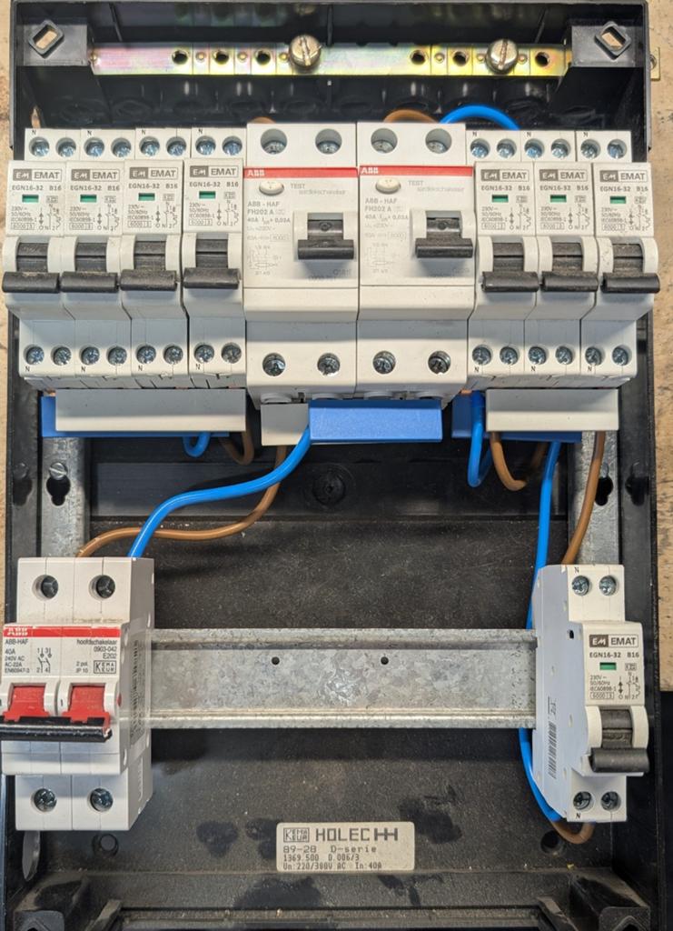 Holec H verdeler met EMAT en ABB automaten, Ophalen of Verzenden, Gebruikt, Overige typen