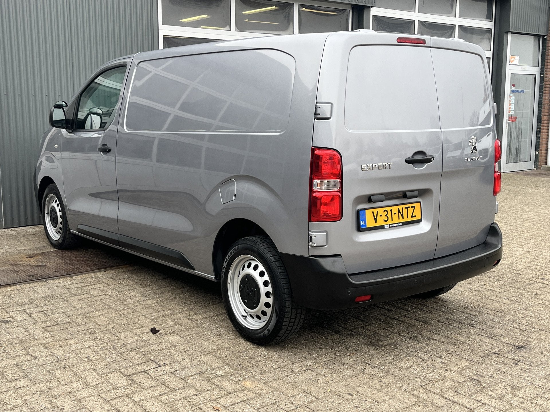 Peugeot Expert 1.5 BlueHDI Marge BTW en BPM vrij! Airco Crui, Auto's, Voorwielaandrijving, Stof, Gebruikt, 4 cilinders
