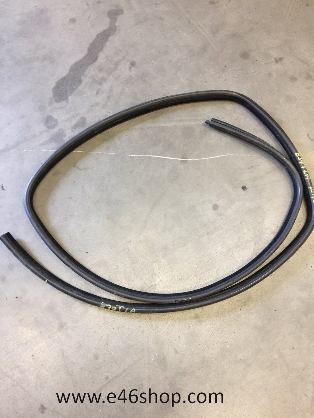 Deurrubber BMW E39 Touring links achter , nog veel meer BMW, Gebruikt, -, -, Ophalen of Verzenden