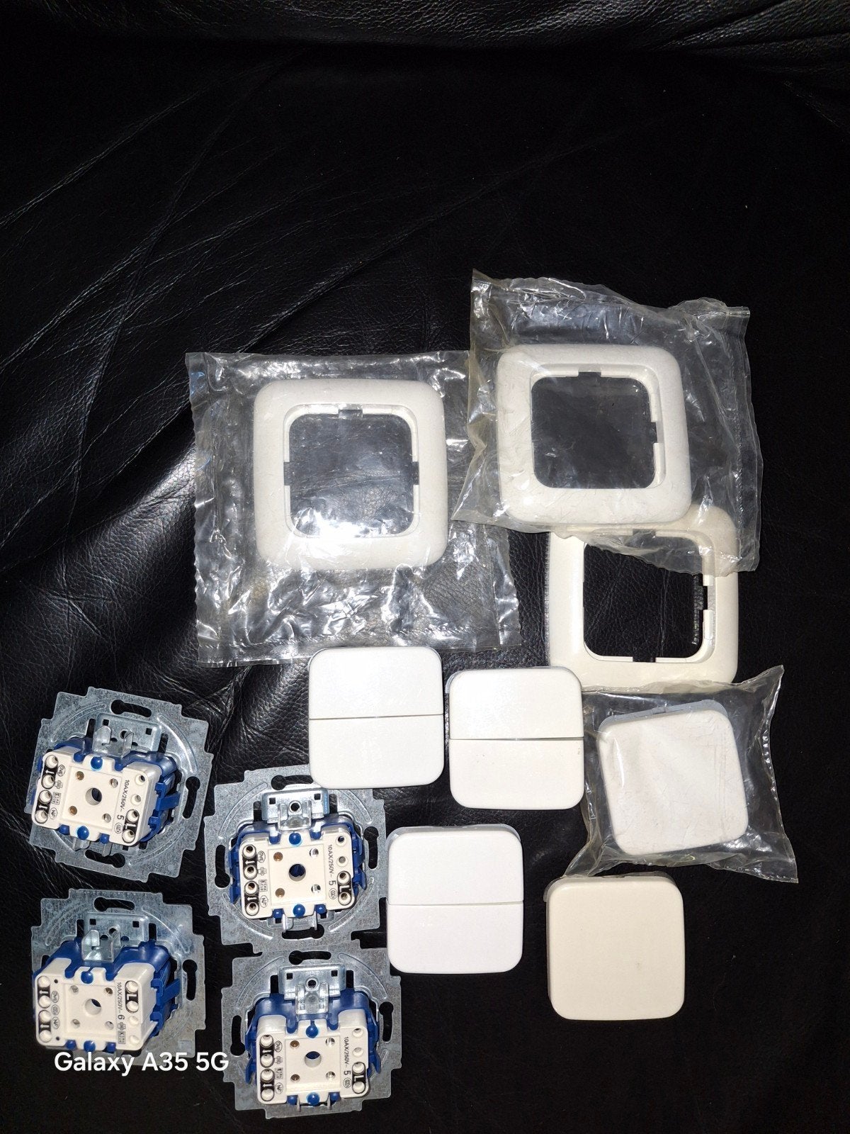Nieuw Busch-Jaeger schakelmateriaal set, Ophalen of Verzenden, Nieuw, Busch-Jaeger, Stopcontact