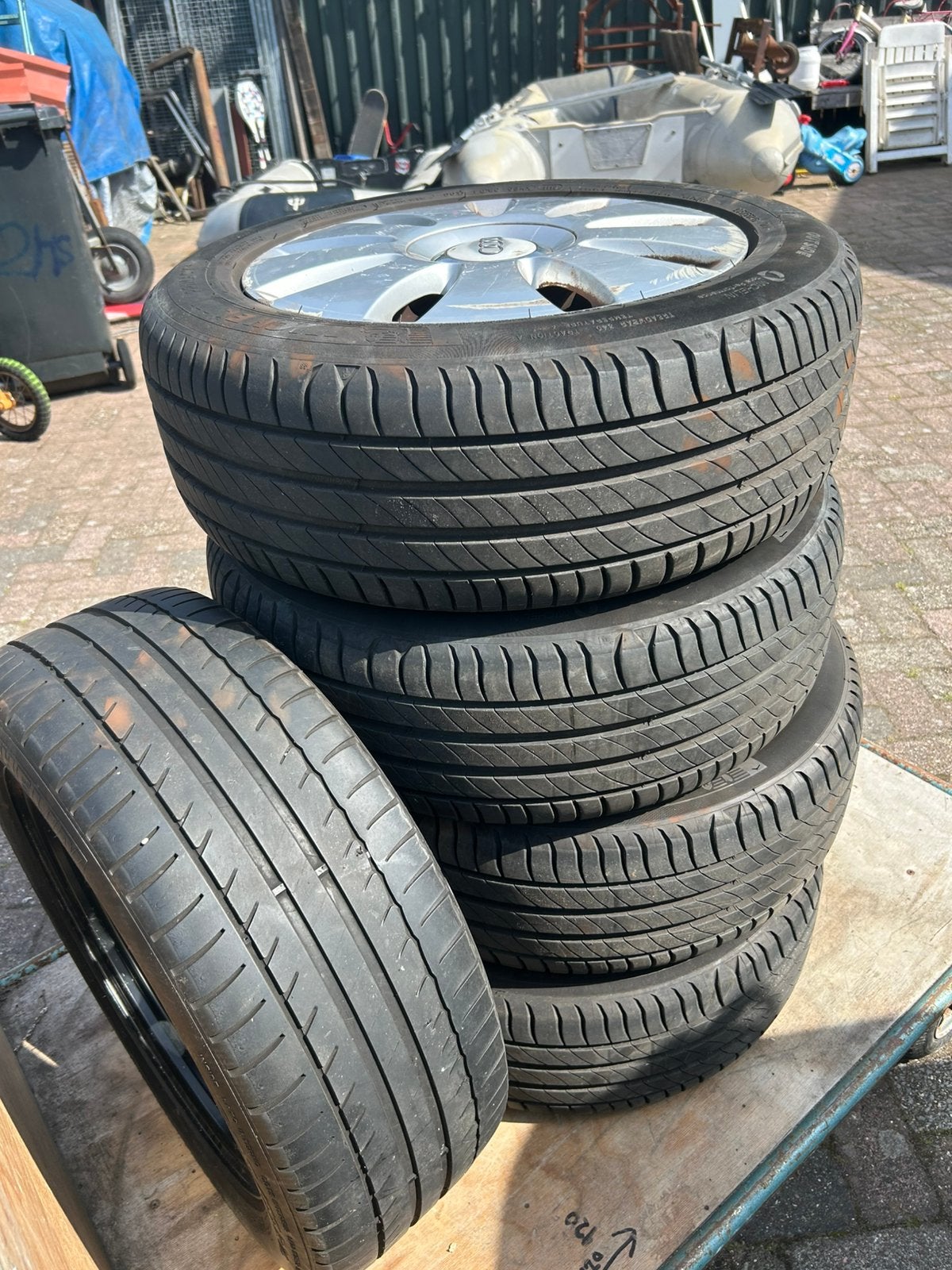 Michelin 205/55/r16.  5x, Ophalen of Verzenden