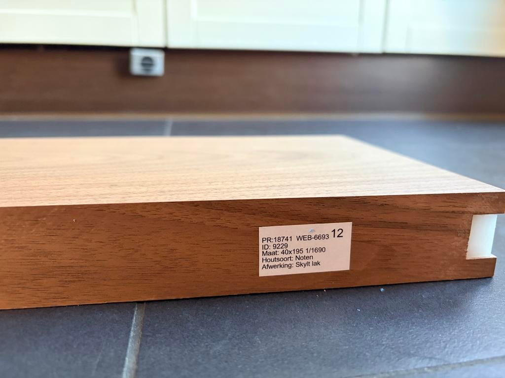 Noten Houten Nisplank - 40x195x1690 mm, Skyll lak, Ophalen, Nieuw