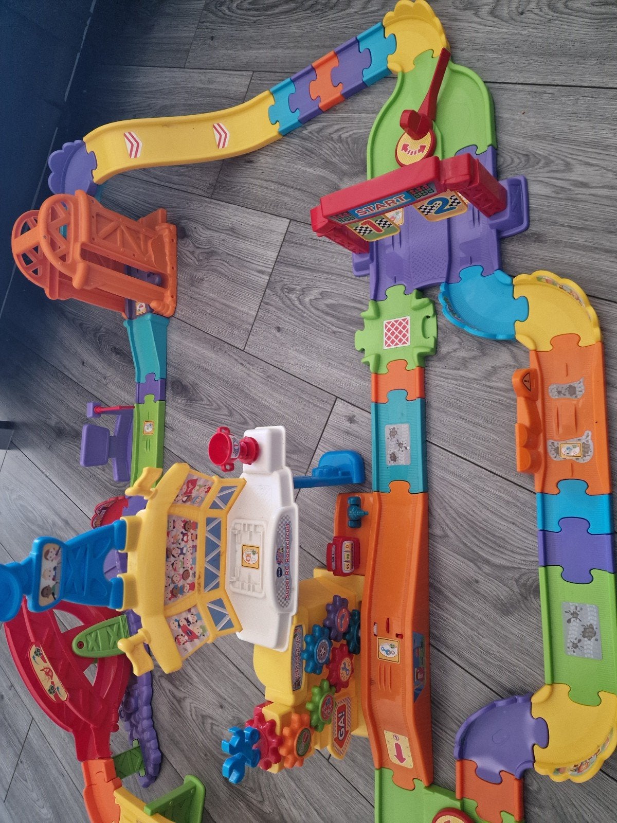 VTech Toet Toet Auto's Racebaan en Garage Set, Kinderen en Baby's, Speelgoed | Speelgoedvoertuigen, Ophalen, Gebruikt