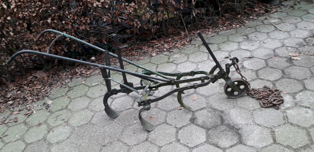 Oude ploeg / Tuin decoratie / Handploeg, Tuin en Terras, Overige Tuin en Terras, Ophalen, Gebruikt