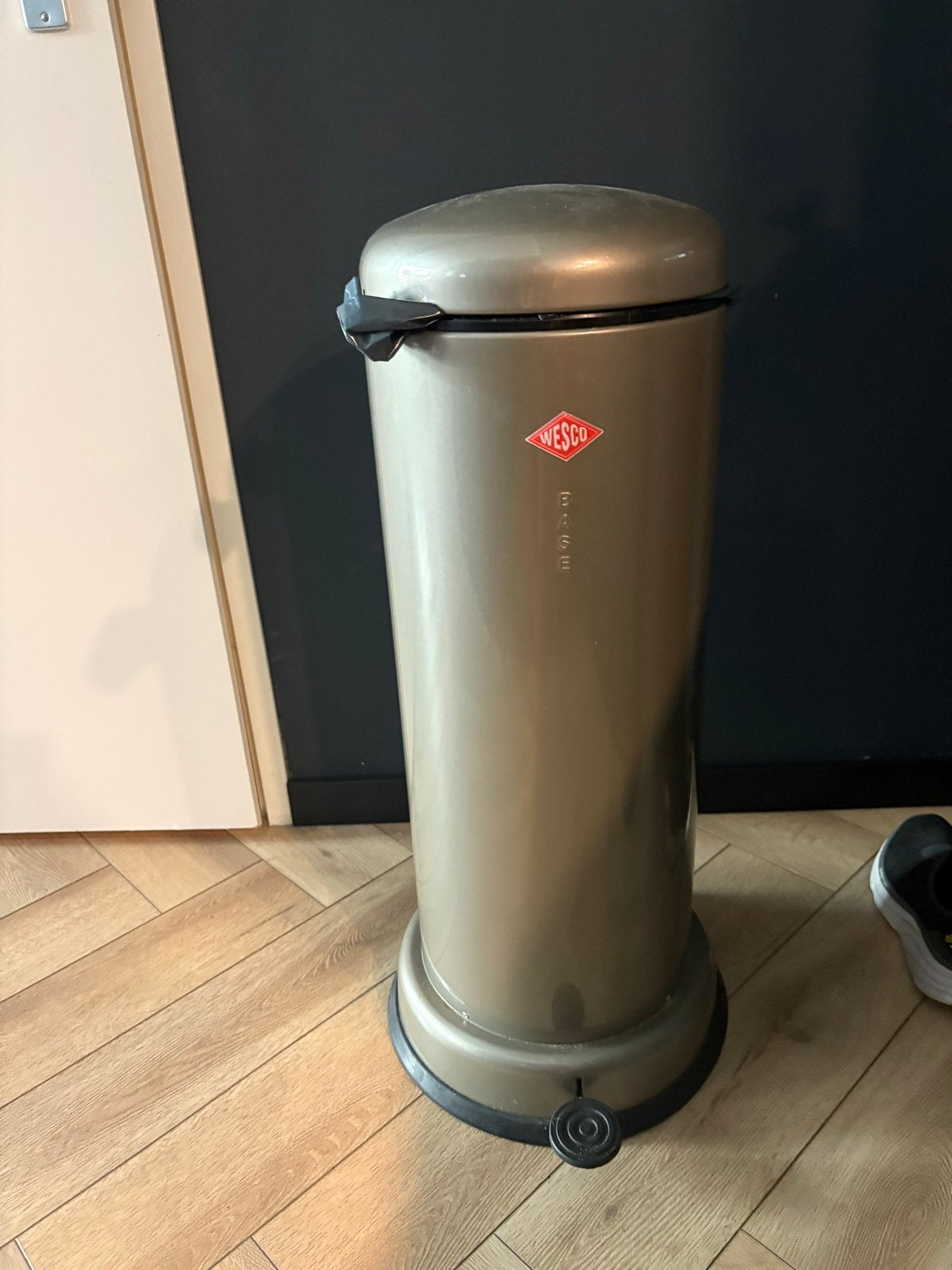 Wesco Pedaalemmer - Zilverkleurig- Zo goed als nieuw, Ophalen, Met pedaal, 20 tot 30 liter, Zo goed als nieuw